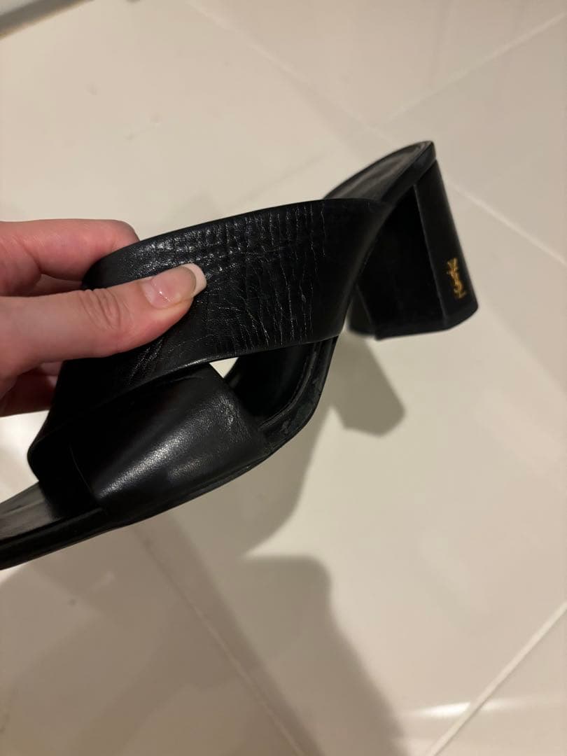 【YSL】イヴサンローラン　ブラック クロスストラップ ミュール