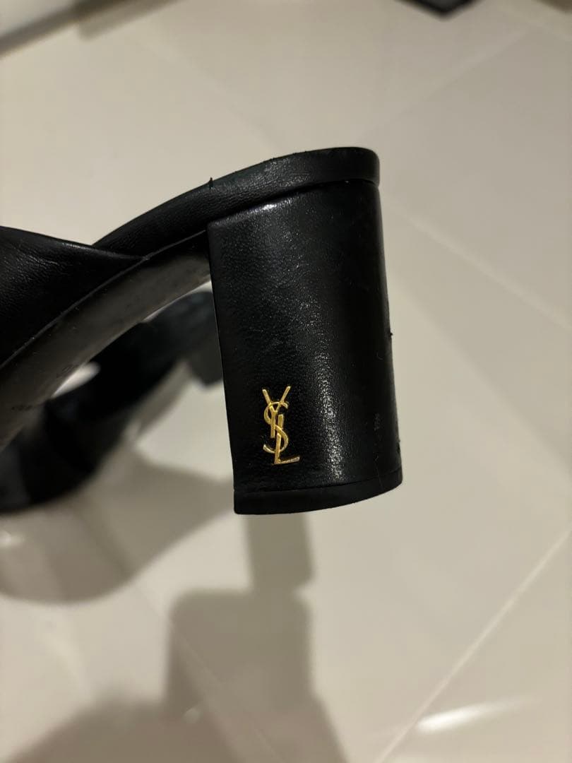 【YSL】イヴサンローラン　ブラック クロスストラップ ミュール