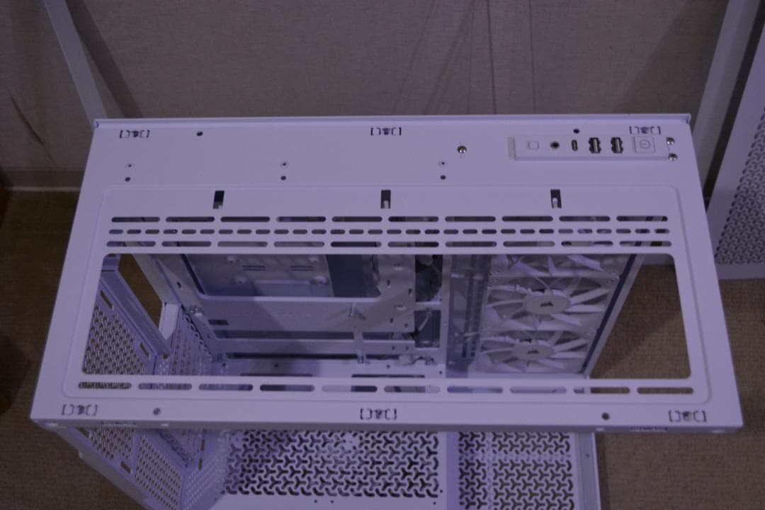 CORSAIR 3500X ARGB ミドルタワーPCケース