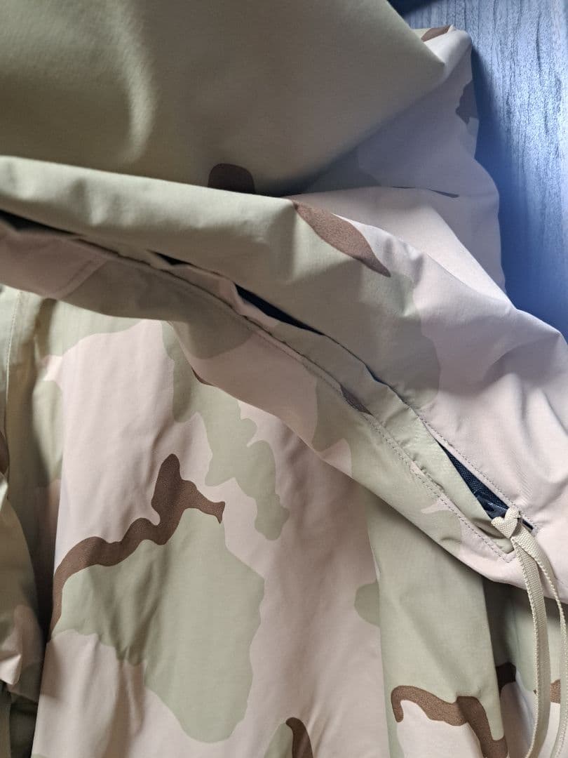 ECWCSデザートカモゴアパーカー