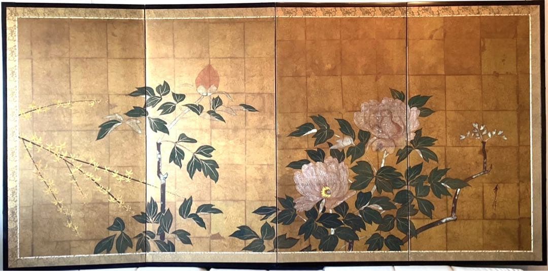 四つ折り屏風　日本画　金箔彩色　『牡丹』