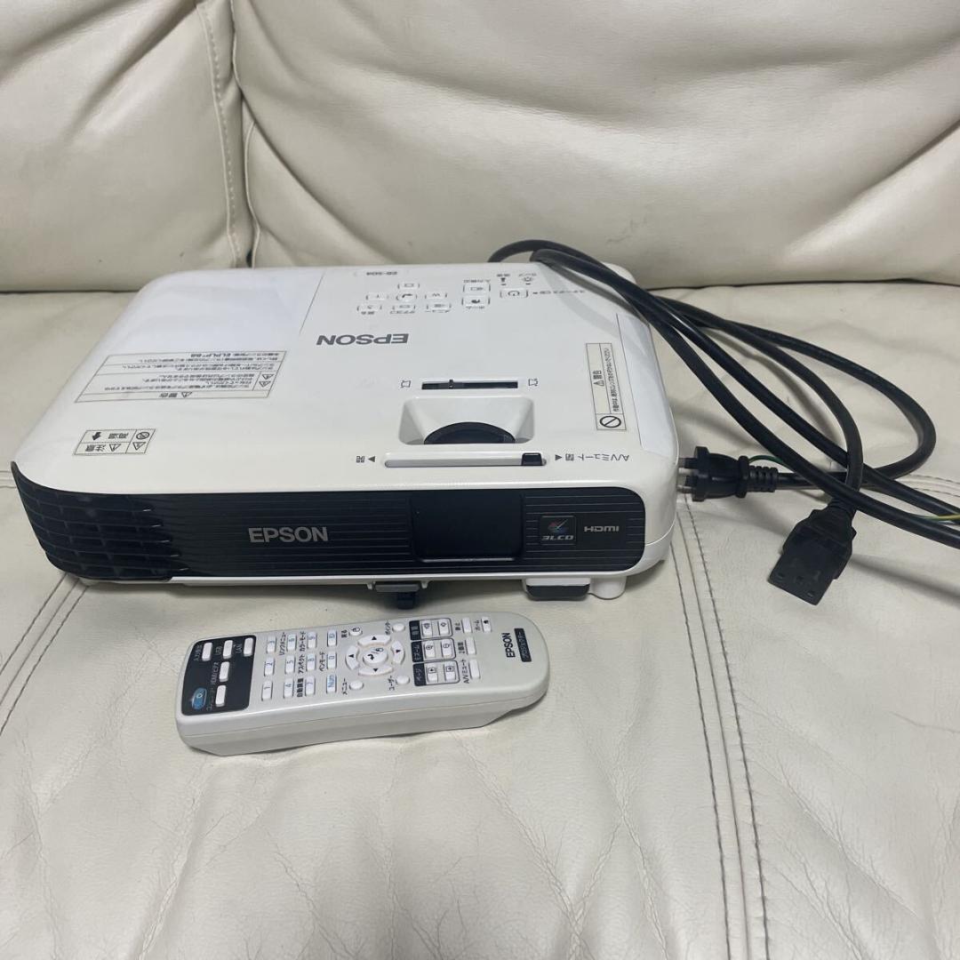 EPSONエプソン　プロジェクター　EB-S04