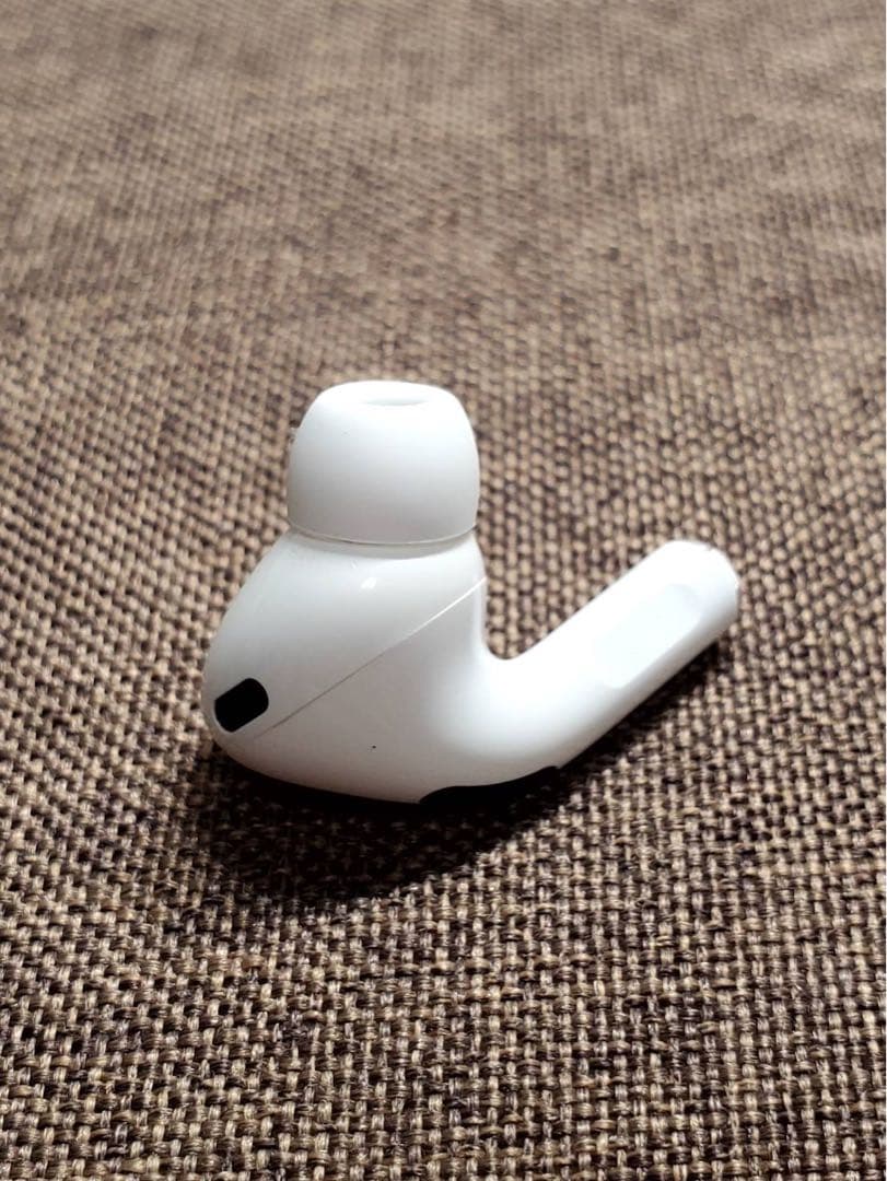 右耳 Apple AirPods Pro 第2世代 正規品 片耳584