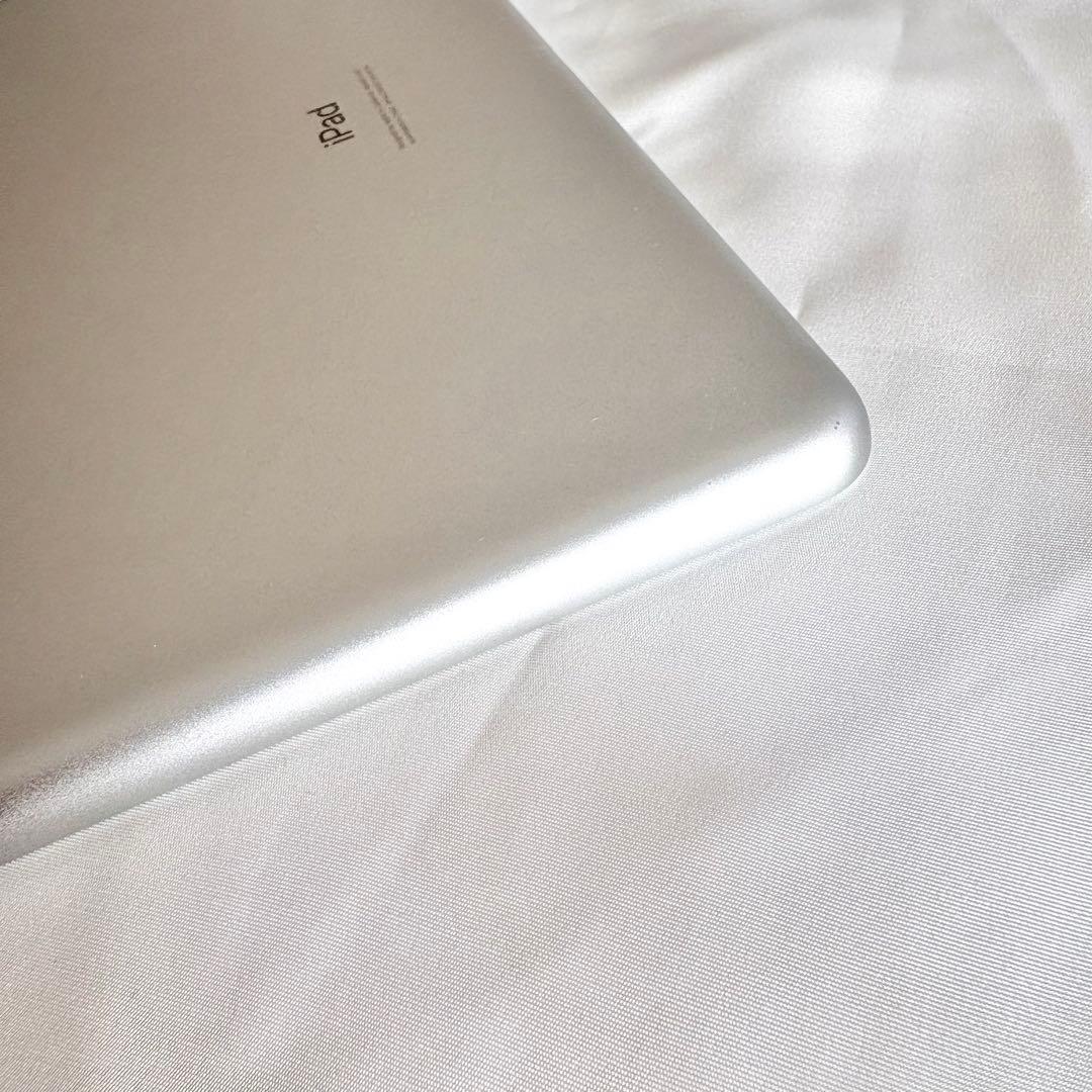 iPad 第7世代 128GB Wi-Fi シルバー 本体 47%動作確認済