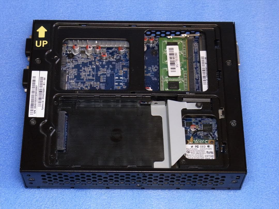 Shuttle DS437 1037U FANレス デュアルLAN ベアボーン