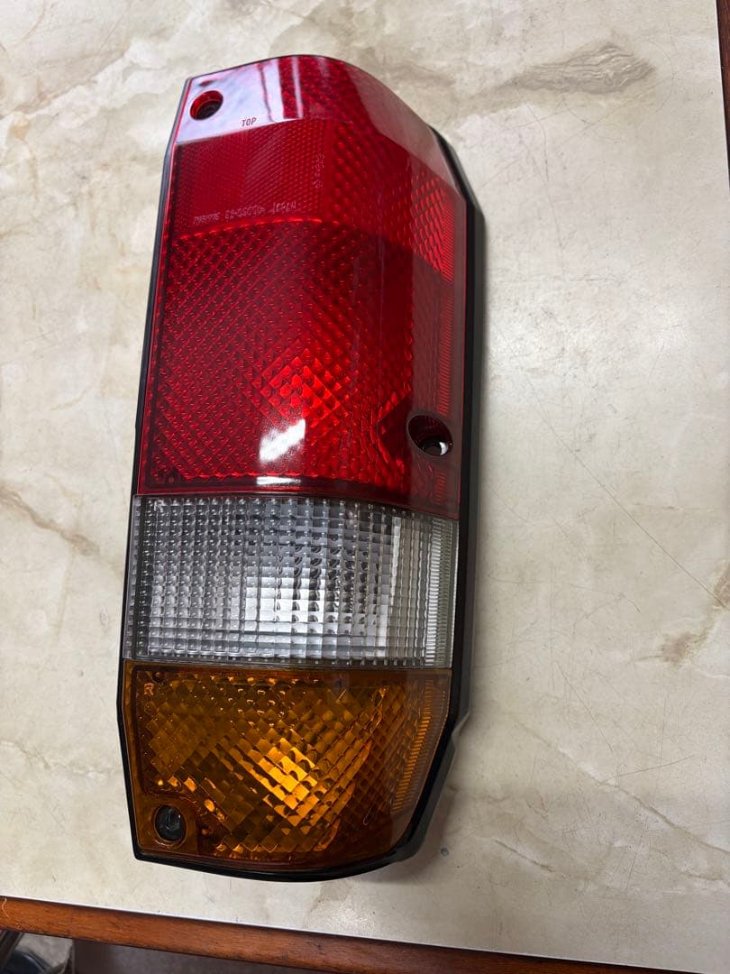 トヨタ ランドクルーザー 78プラド テールランプ 赤 オレンジ クリアレンズ