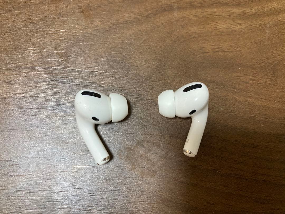 【動作確認済】Airpods pro (付属品付)
