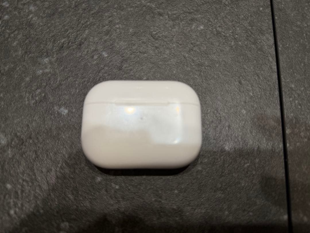 Airpods pro第二世代　本体・箱、付属品未使用品