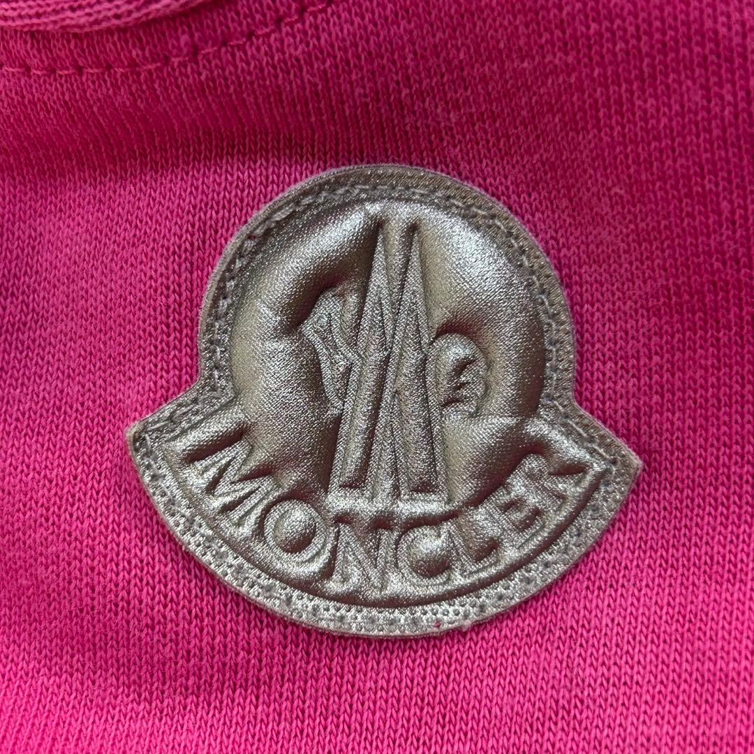 5642【希少デザイン】モンクレール☆リフレクターロゴ入りクロップド丈パーカー