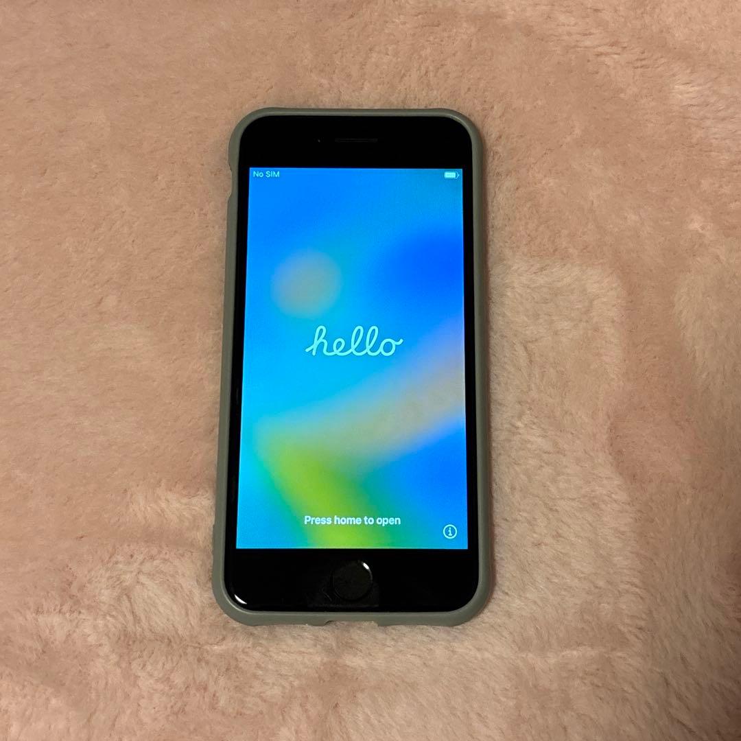 iPhone8 本体 スペースグレイ