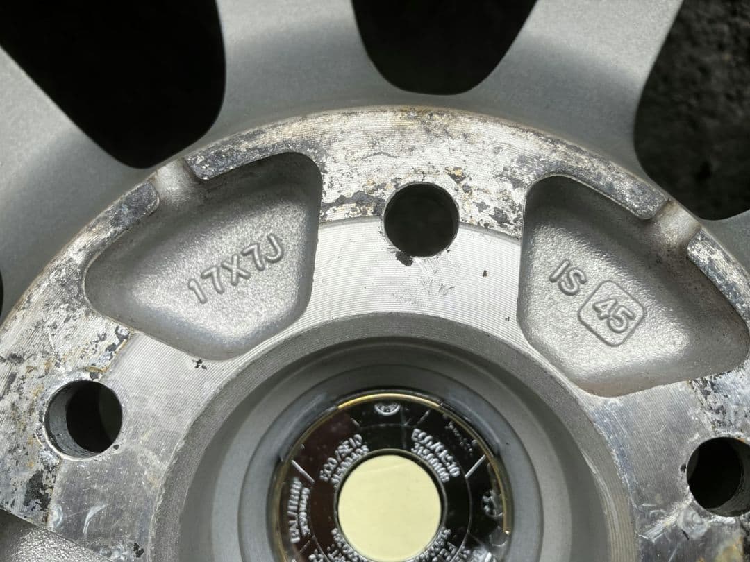 tnn21。 スタッドレス225／65 R 17 ホイールセット