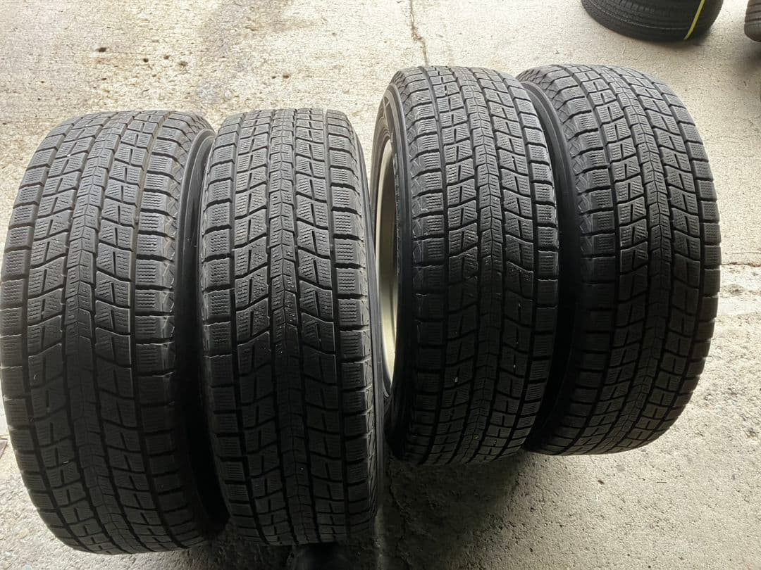 tnn21。 スタッドレス225／65 R 17 ホイールセット