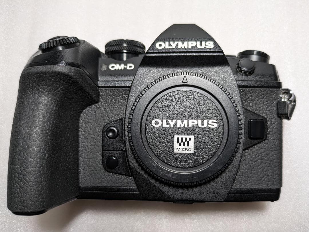 ミラーレス一眼　OLYMPUS OM-D EM-1 MarkⅡ ボディ