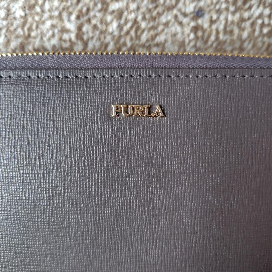 うさぎFURLA ダークグレー 長財布