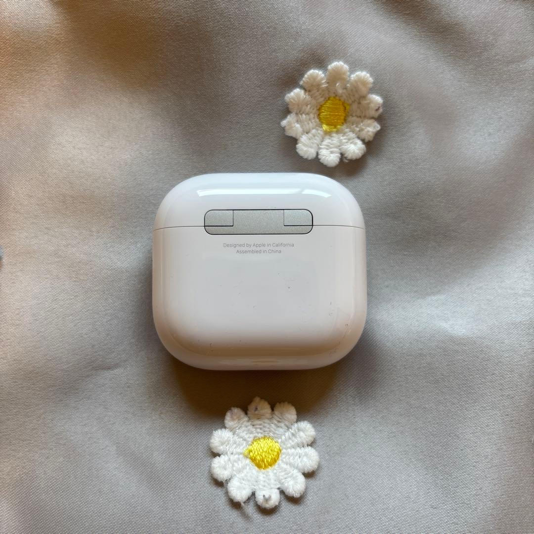 AirPods4 アクティブノイズキャンセリング機能搭載