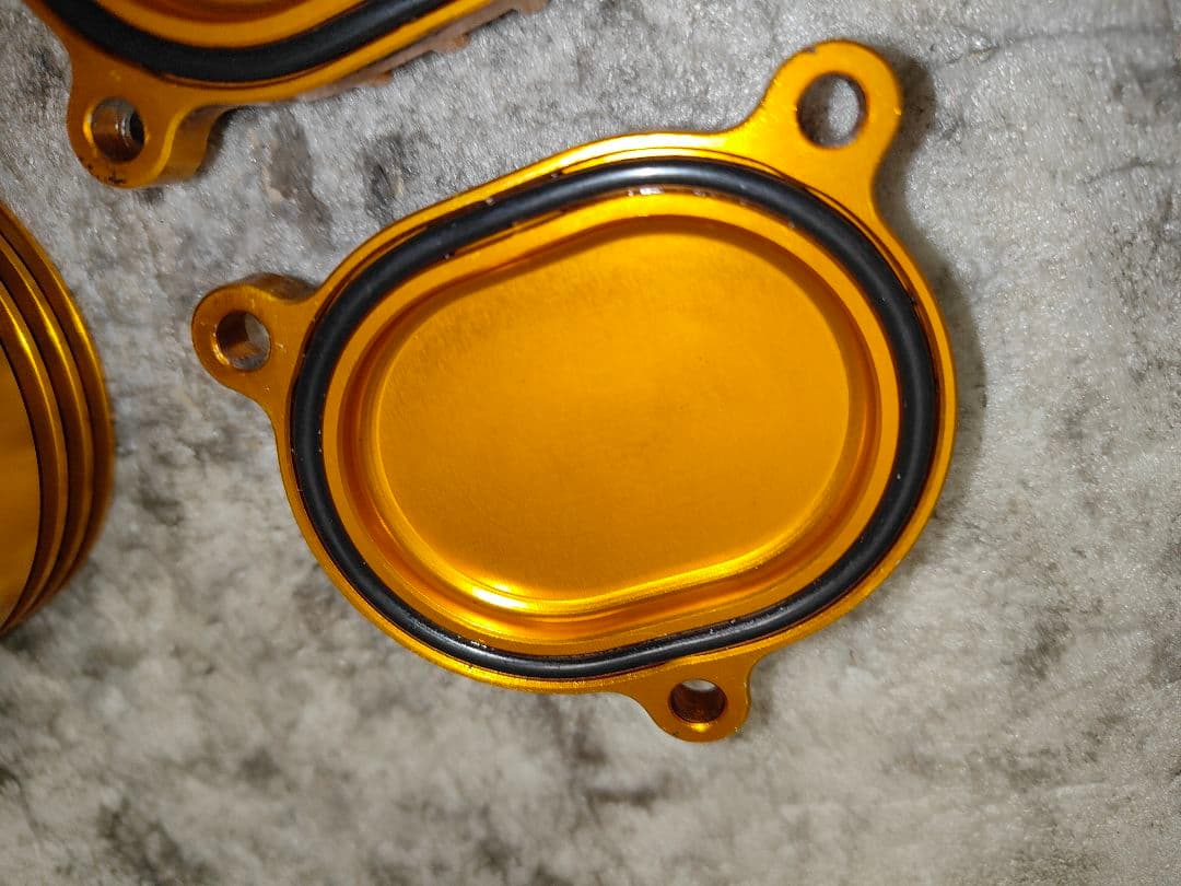 国内台湾全年式シグナスX対応 TRHC製タペットとカムカバーセット