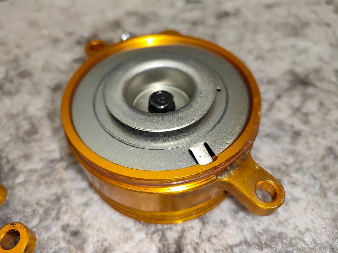 国内台湾全年式シグナスX対応 TRHC製タペットとカムカバーセット