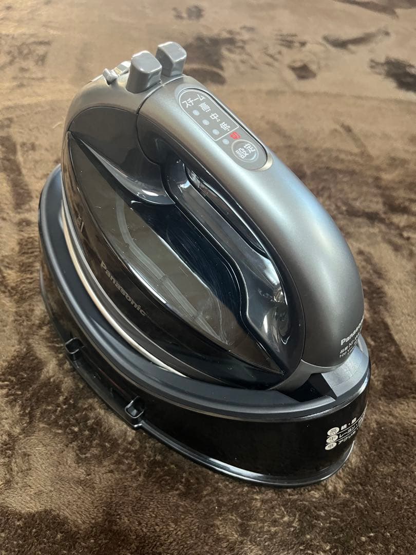 【送料込】パナソニックコードレススチームWヘッドアイロンNI-WL706-H