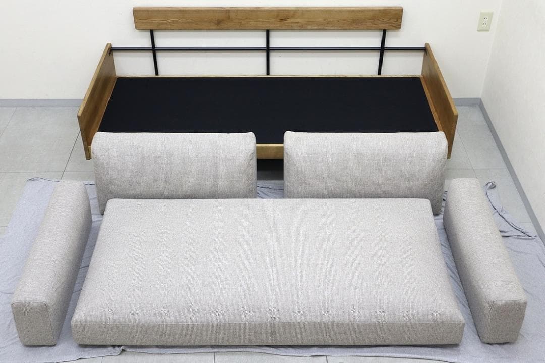 未使用品 ウニコ TREL トレル 3シーター ソファ 天然木 無垢材 フェザー