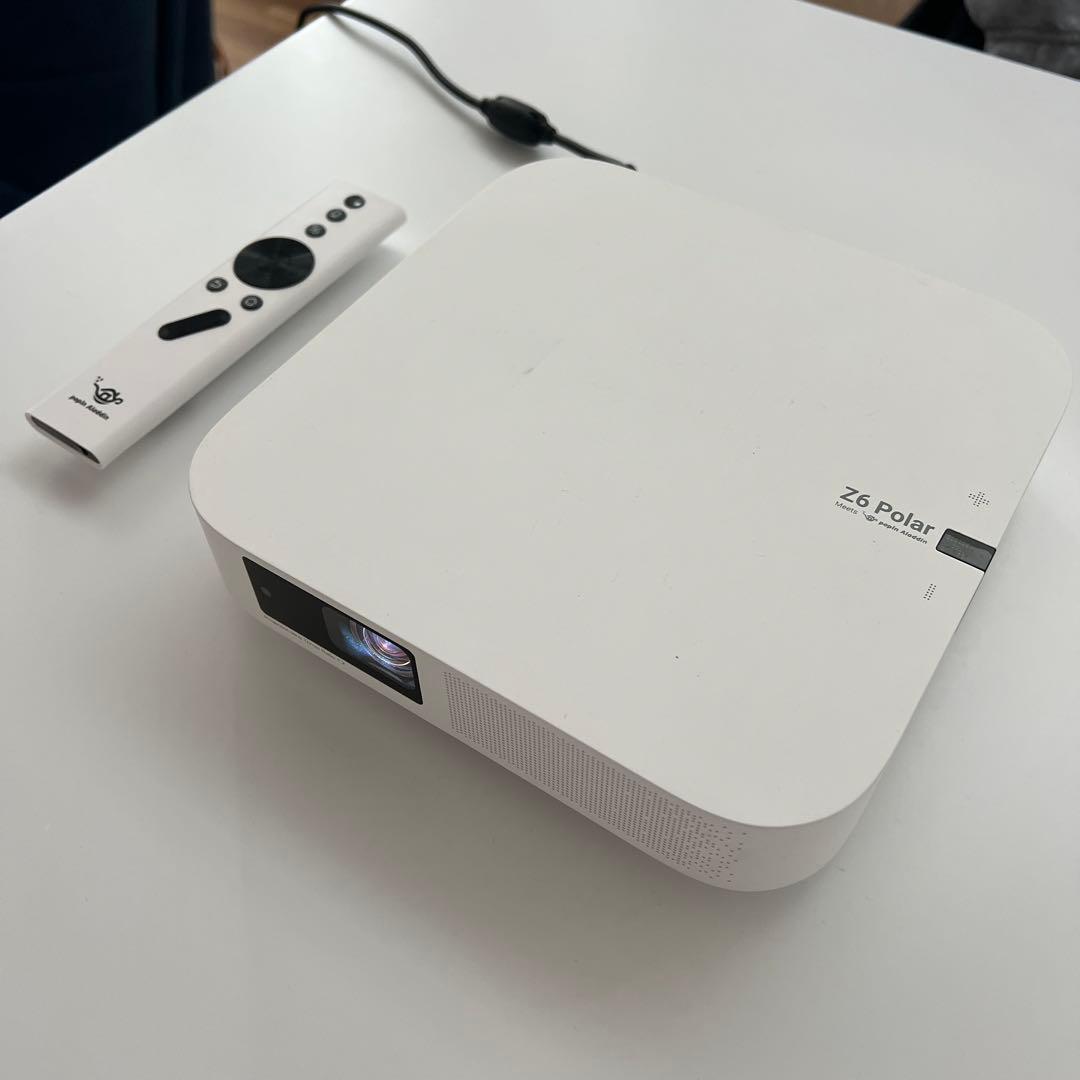Z6 Polar プロジェクター本体 ホワイト