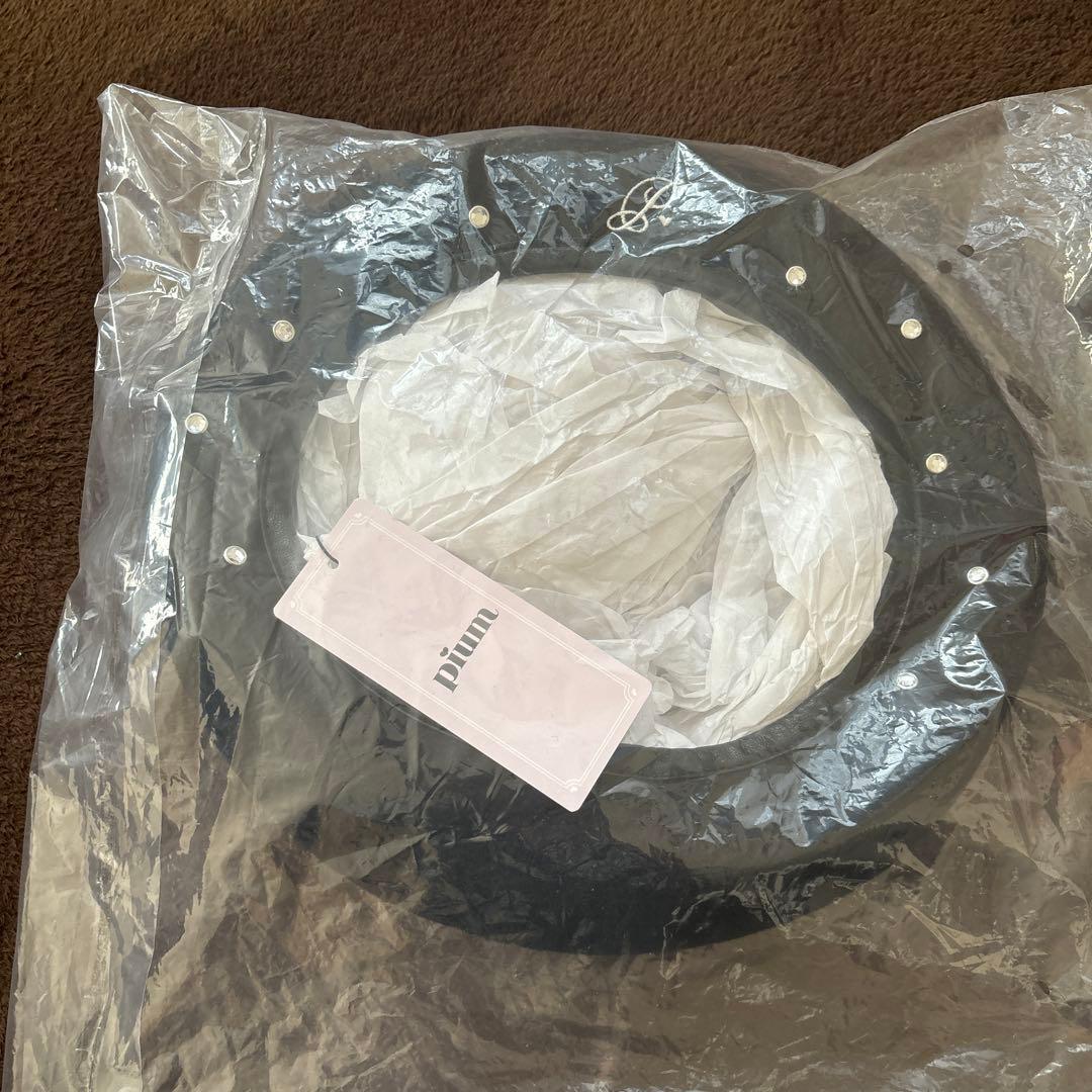 【もちちゃん様】pium ロゴビジュースタッズベレー帽