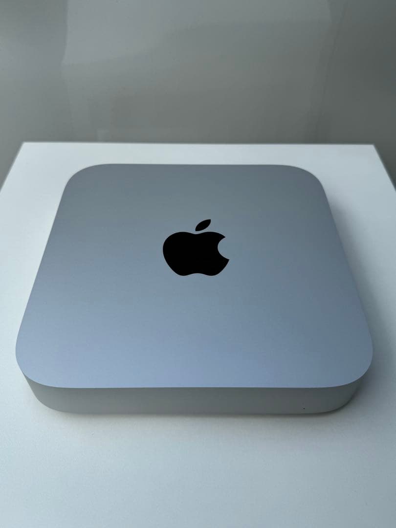 【美品】アップル　Mac mini M2（2023年モデル）