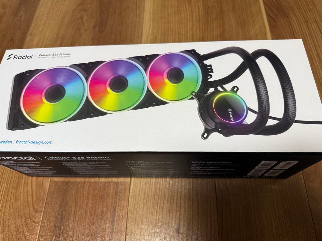 PC用ファン・クーラー Fractal Design Celcius + S36 Prisma