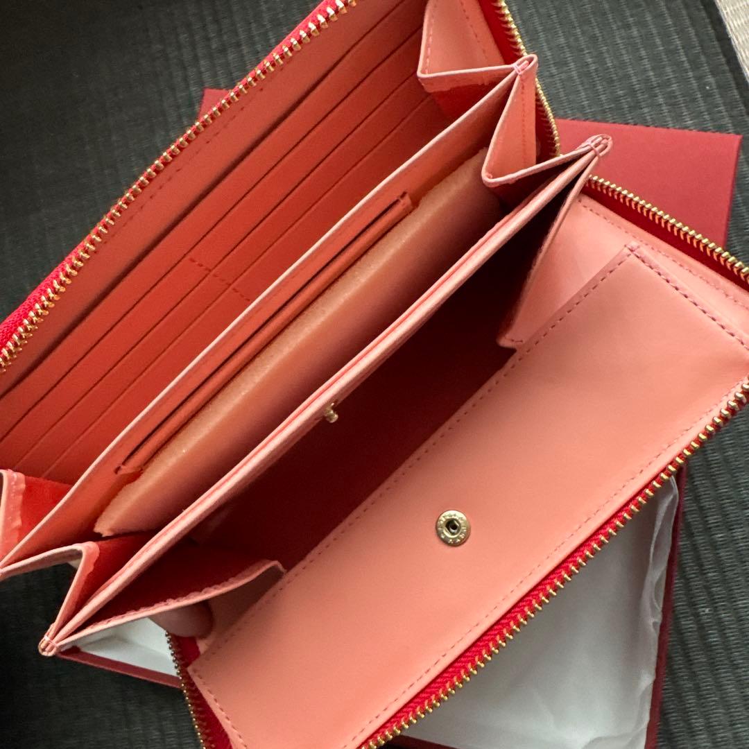 【値下げ中】アールスフェボリット　いちご　財布　牛革