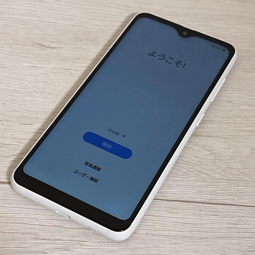 docomo Galaxy A22 5G ホワイト スマホ Android