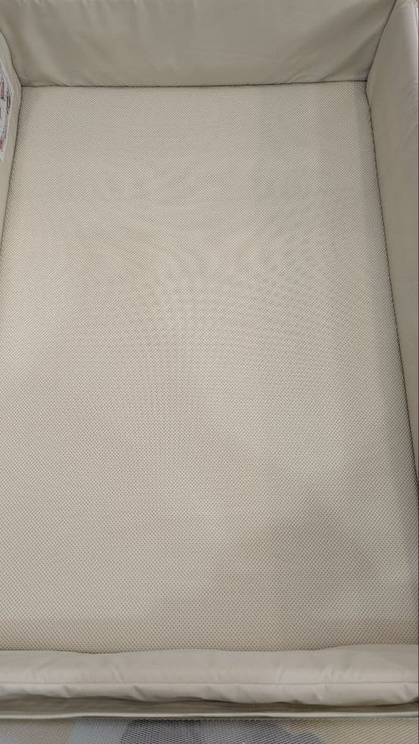 ココネルエアーAB ベビーベッド　ホワイトグレー