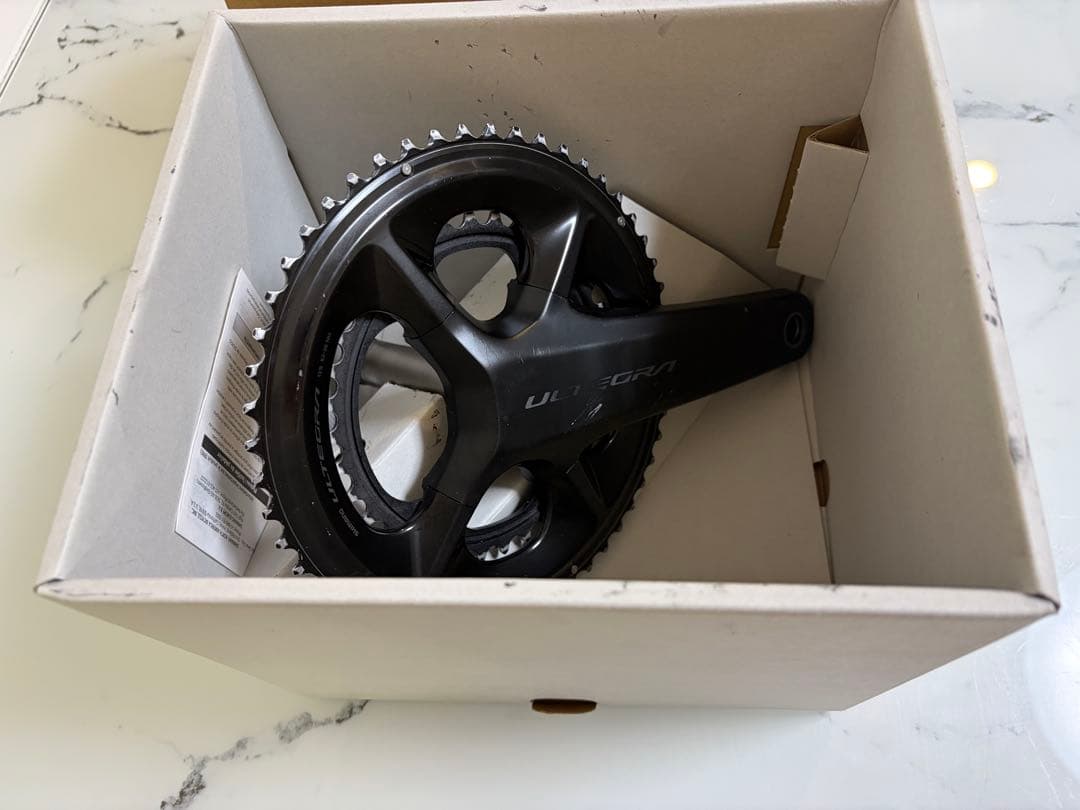 SHIMANO ULTEGRA R8100クランクセット ブラック