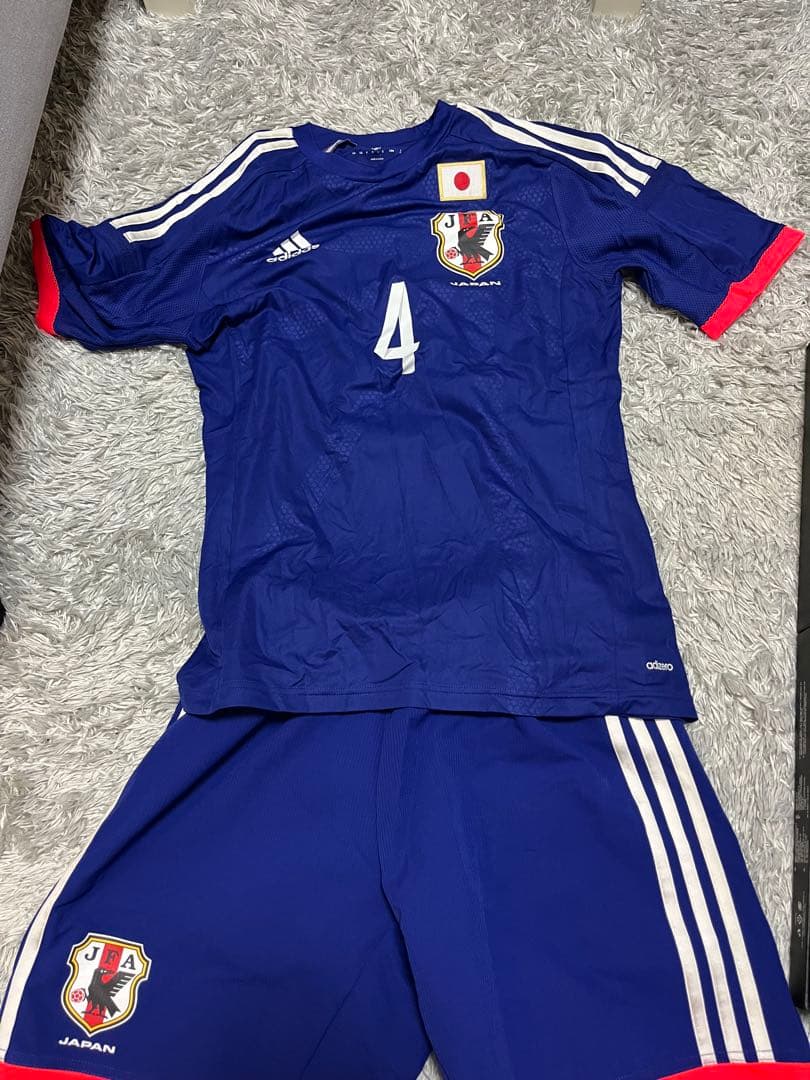 プレミア限定品　サッカー日本代表2014 オーセンティックユニフォーム　本田圭佑