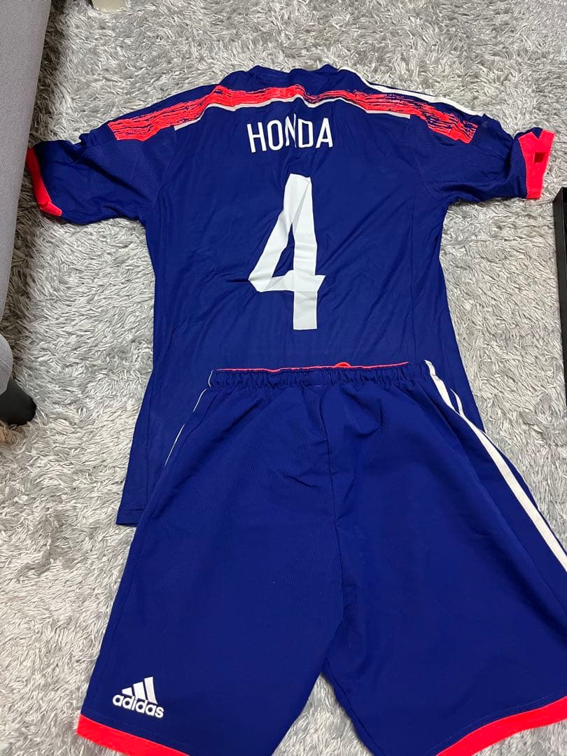 プレミア限定品　サッカー日本代表2014 オーセンティックユニフォーム　本田圭佑