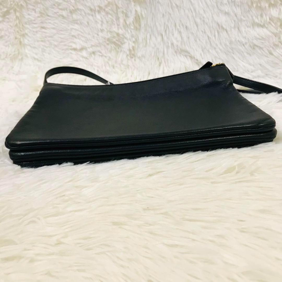 極美品✨セリーヌ ショルダーバッグ トリオ ラージ ゴールド金具 ブラック