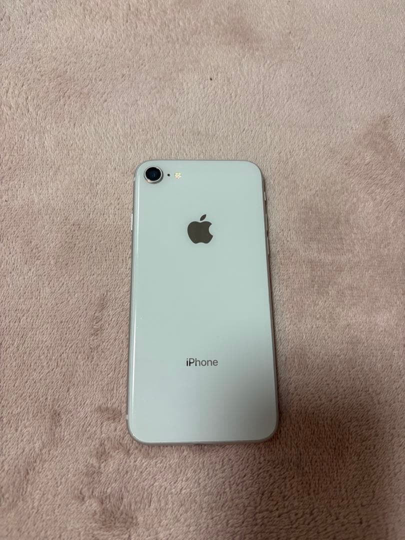 超美品　Apple iPhone8 256ギガ　ホワイト 本体