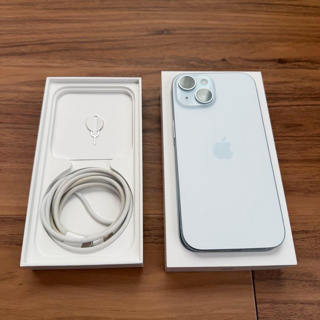 【美品】iPhone15 本体 256GB