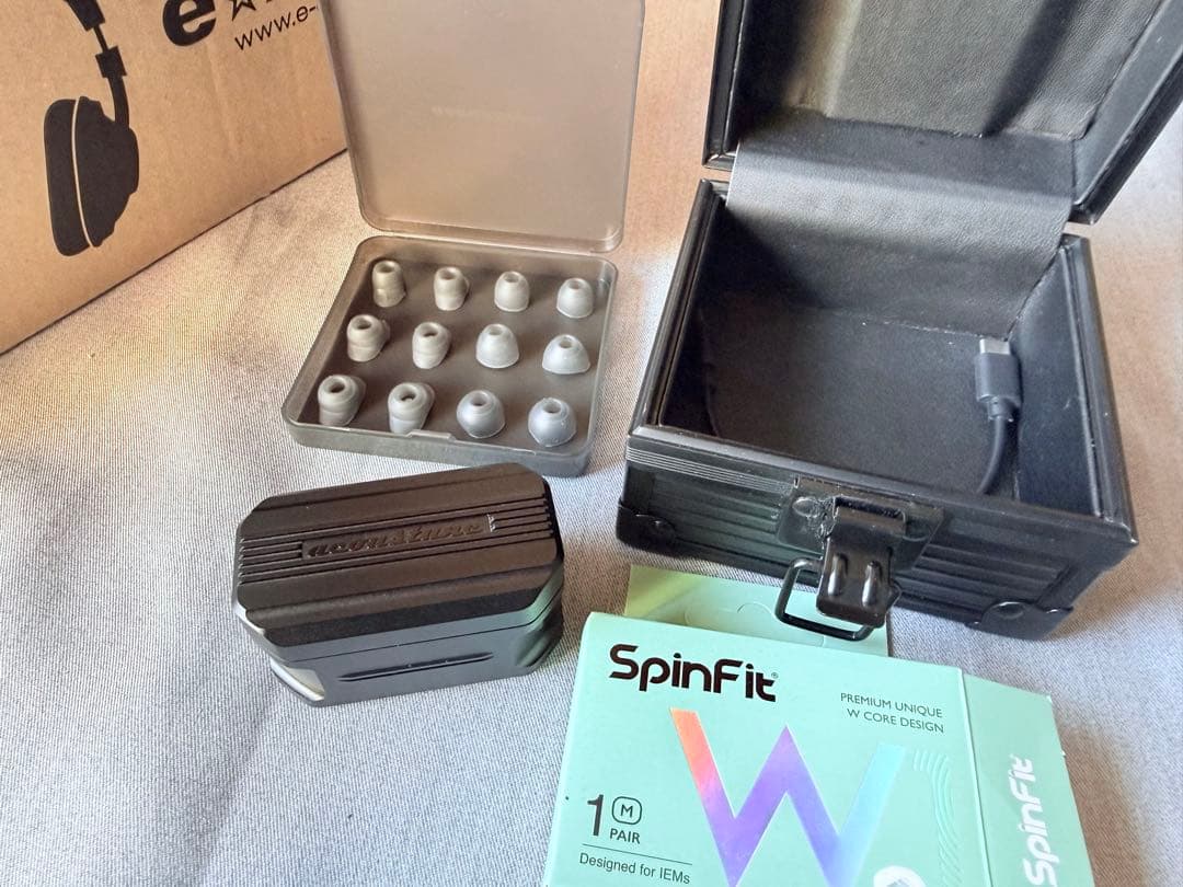 イヤホン Acoustune HSX1001C02M02-GM HSX1001V1-BLK