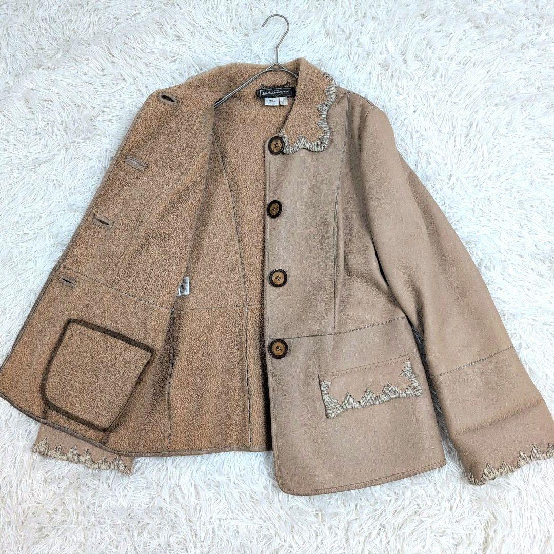 サルヴァトーレフェラガモ　レディース　レザージャケット　ガンチーニ　イタリア製