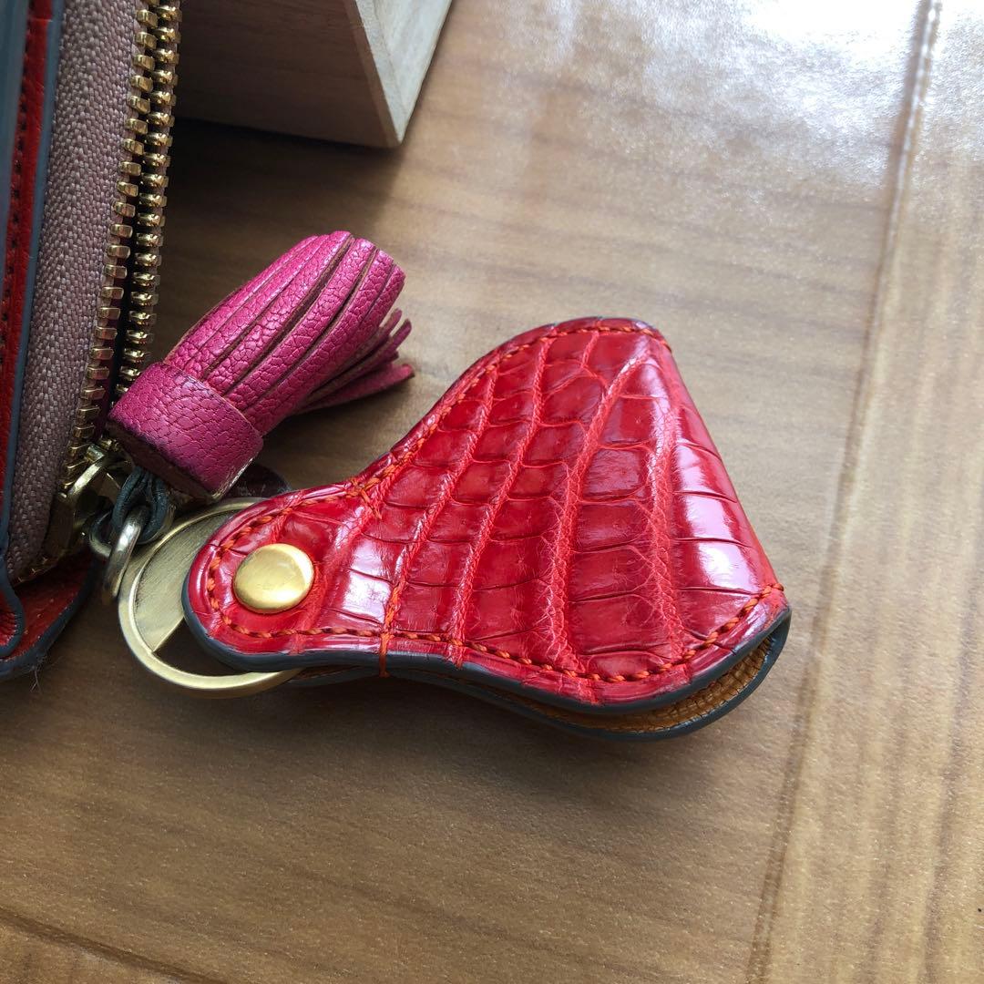 チビナイル　CIVINILE クロコダイルレザー長財布 タッセル付き