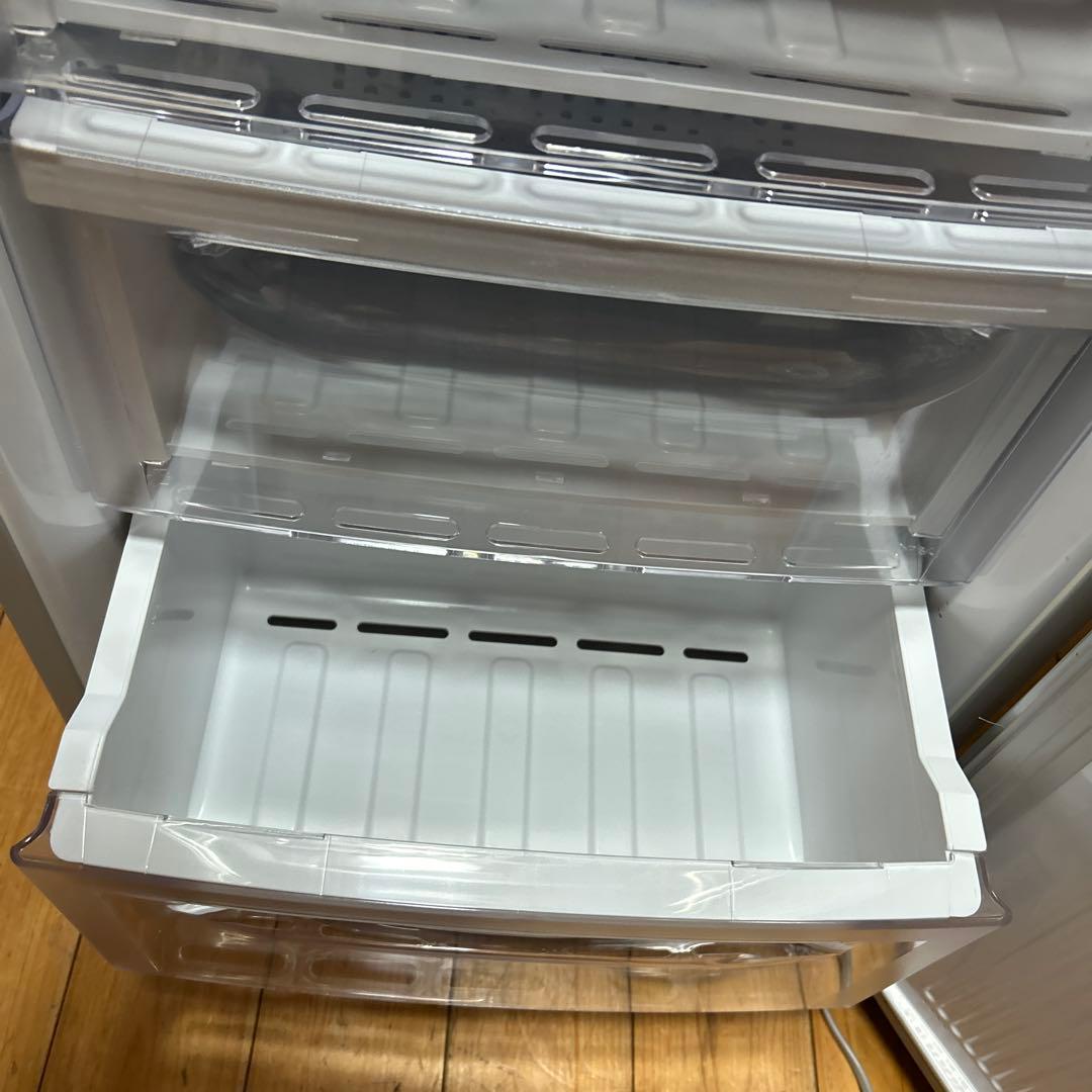 動作〇　冷凍庫 三菱 MF-U12B -S 121L 17年製 フリーザー