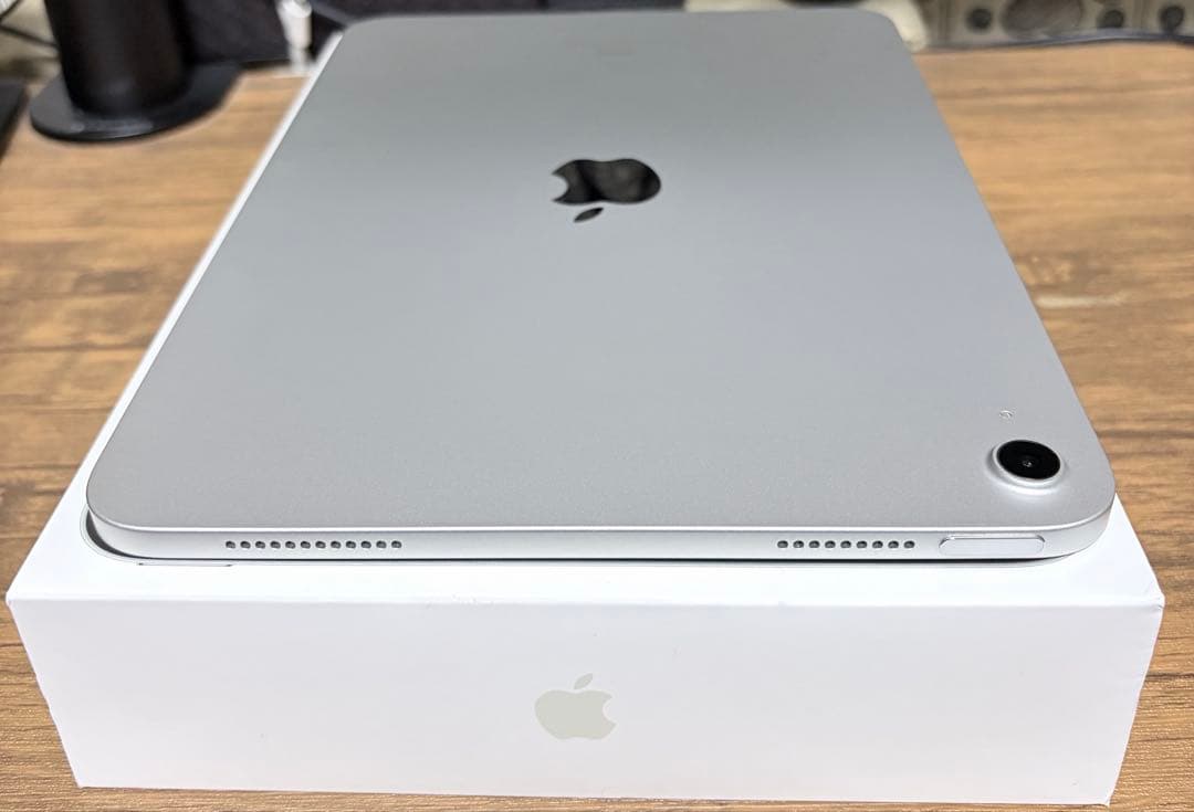 【美品】iPad（第10世代）Wi-Fiモデル／64GB