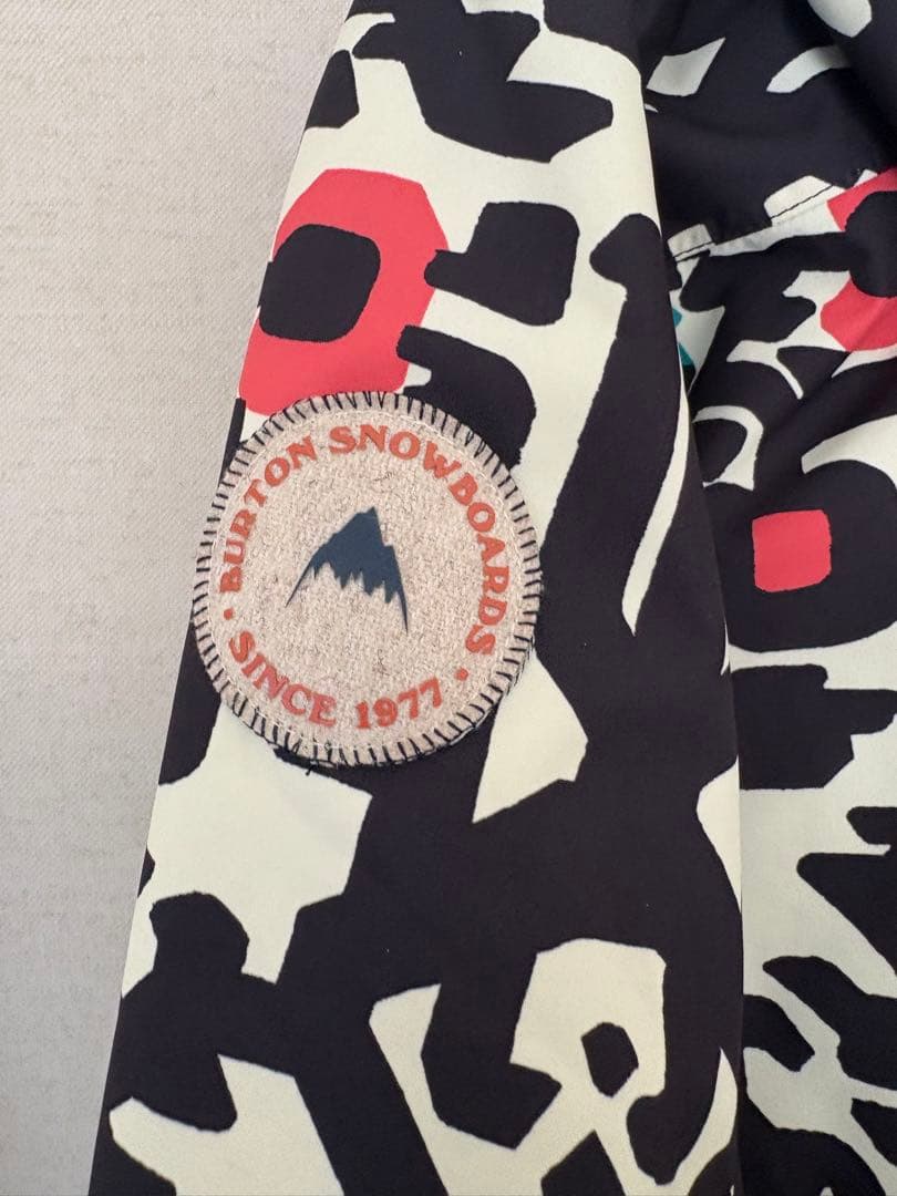 スノーボードウェア上下　上BURTON、下Three Wether