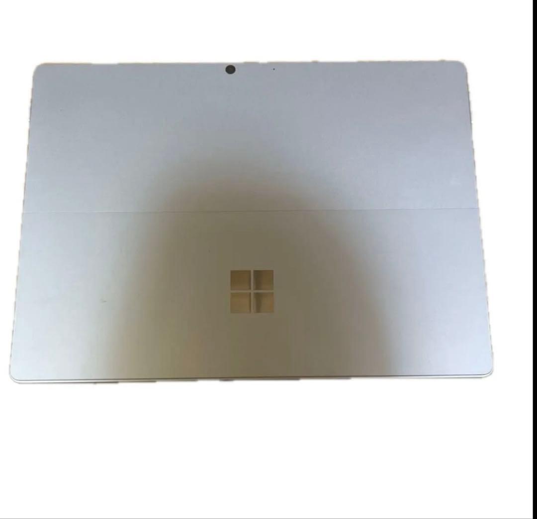 【ジャンク】Surface pro8＋キーボード　箱あり付属品付きペンなし