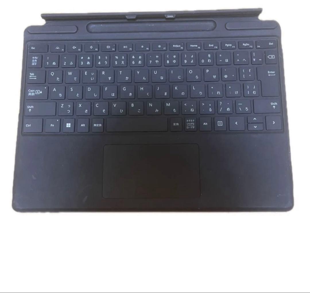 【ジャンク】Surface pro8＋キーボード　箱あり付属品付きペンなし