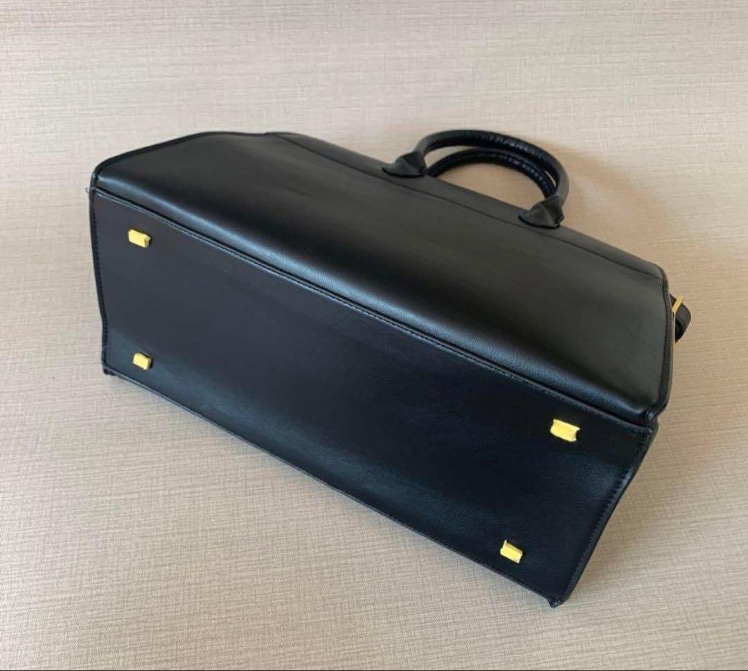 美品✨THE ROWバッグ　マルゴー15 大容量 本革