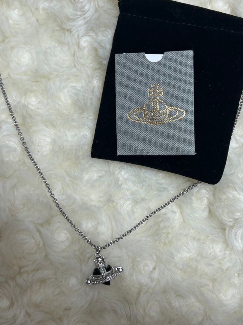 Vivienne Westwood ハート オーブネックレス