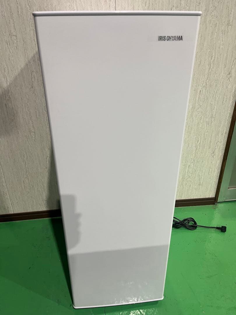 美品‼️2023年製IRIS OHYAMA 縦型冷凍庫