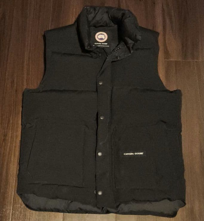  　カナダグース　ダウンベスト　ブラック