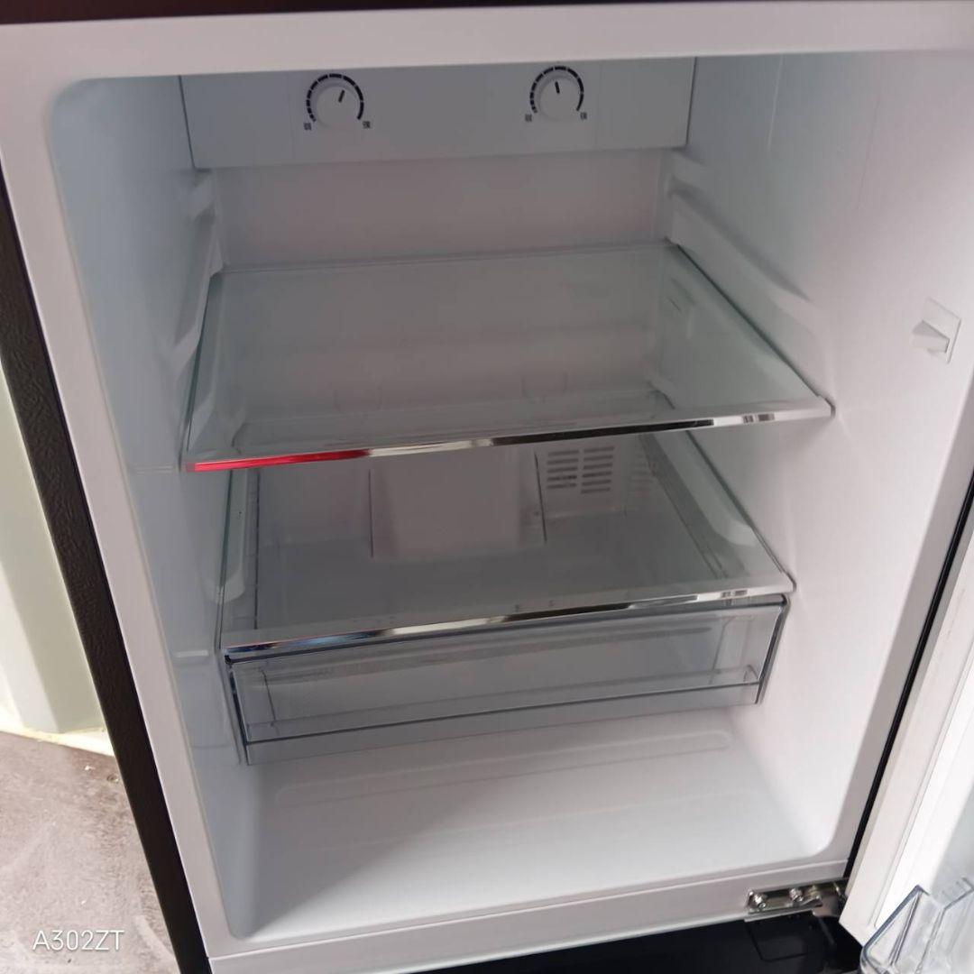 323送料設置無料 ハイアール　冷蔵庫　23年製 148L