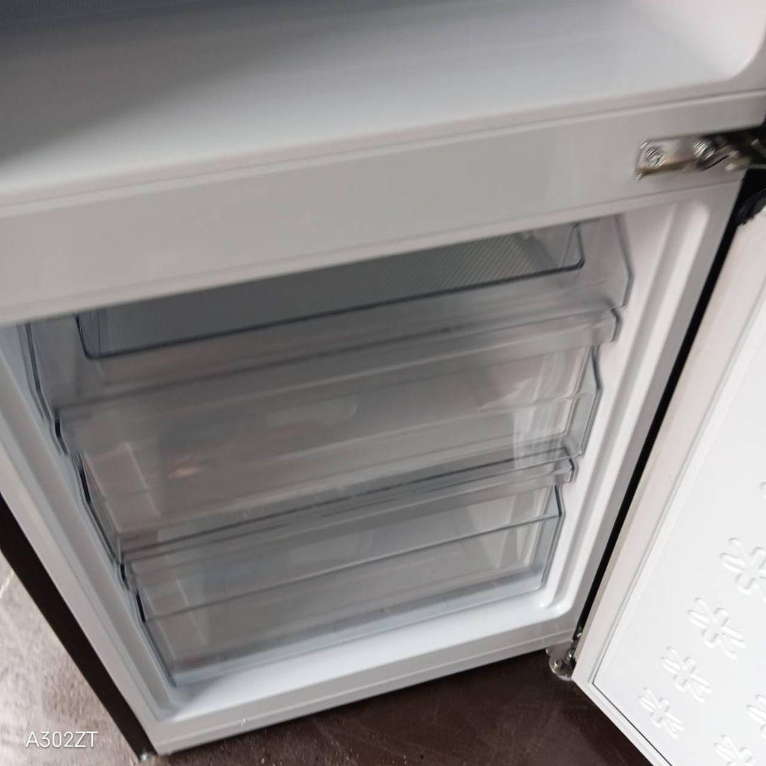 323送料設置無料 ハイアール　冷蔵庫　23年製 148L